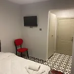 Red Tent Akkiraz Lejlighedshotel *
